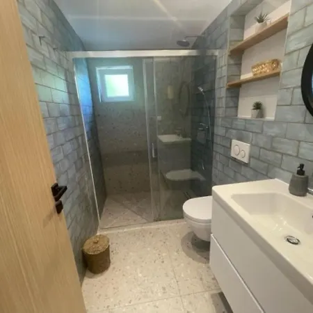 Apartment Nikola Mimice